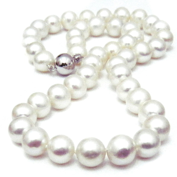 White 10.2-11.2mm Round Pearls Necklace